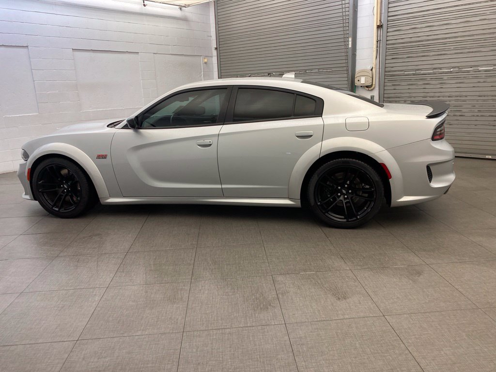 Certified Used 2023 Triple Nickel Clearcoat Dodge R/T Scat Pack image 9