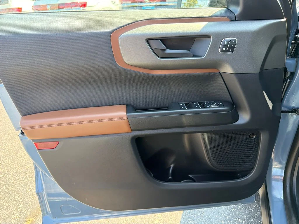 Used 2025 Gray Ford Outer Banks image 11