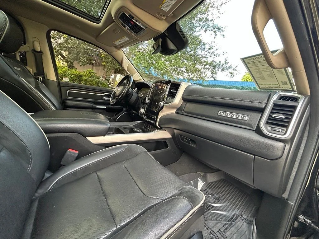 Used 2019 Black Ram Laramie image 34