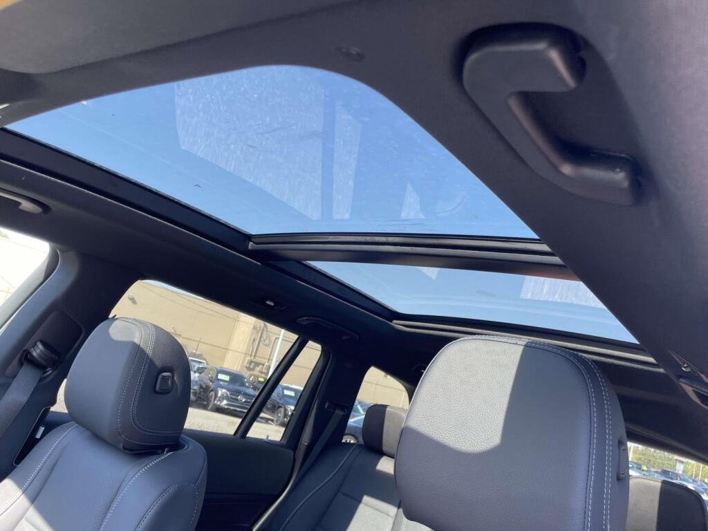 New 2027 MANUFAKTUR Alpine Grey Mercedes-Benz GLS 450 image 5