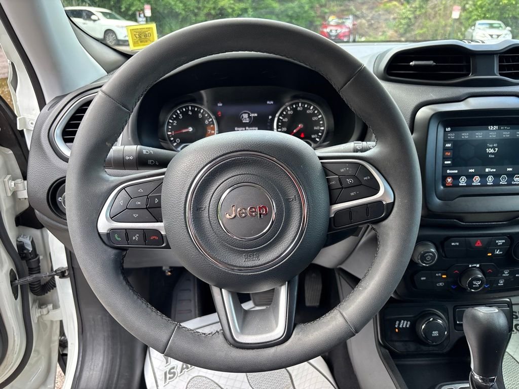 Used 2021 White Jeep Latitude image 21