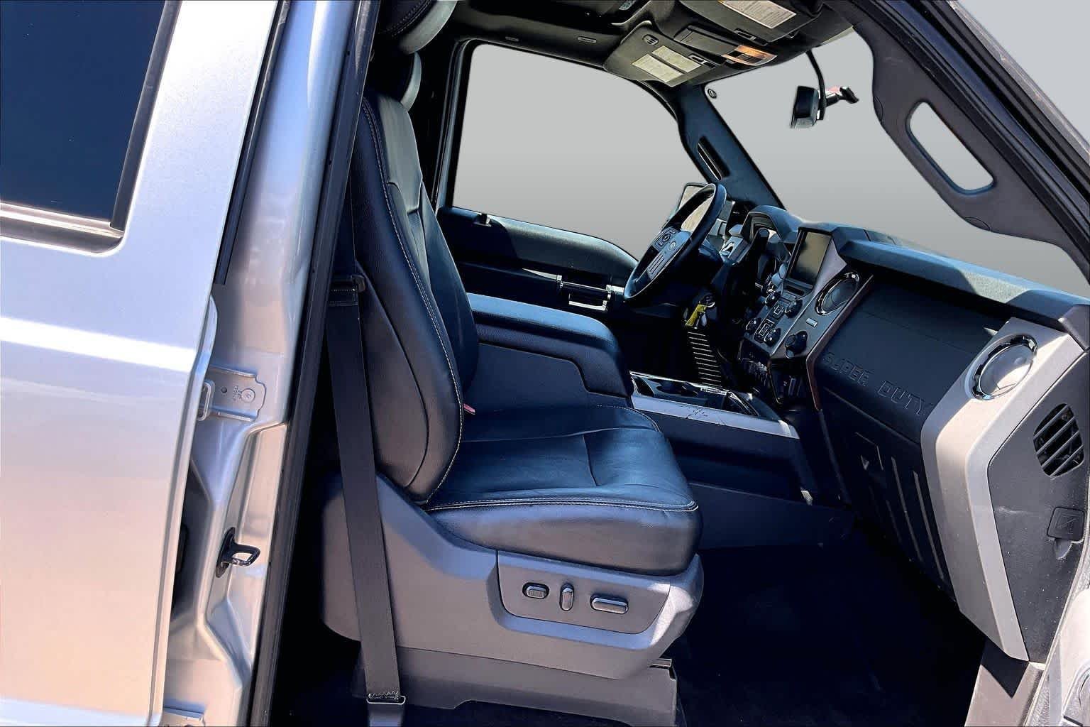 Used 2016 Ingot Silver Metallic Ford Lariat image 11