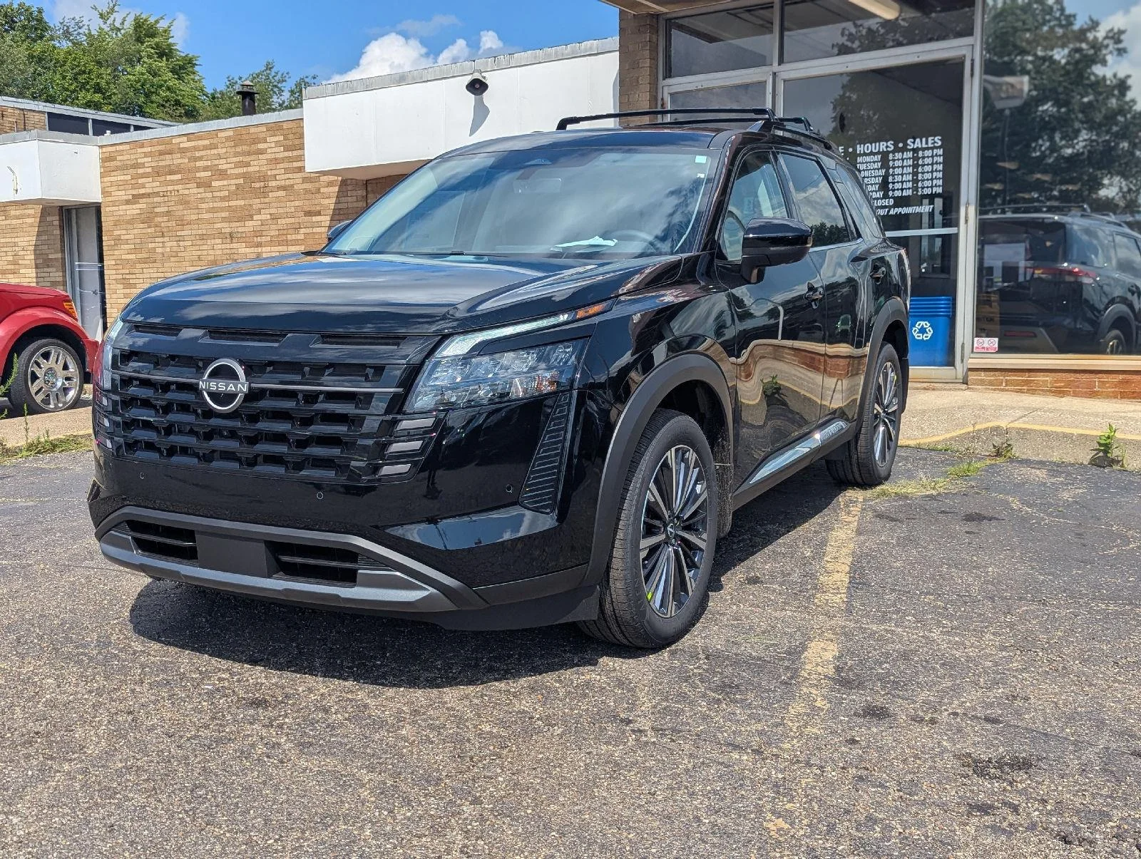 New 2026 Super Black Nissan Platinum image 3