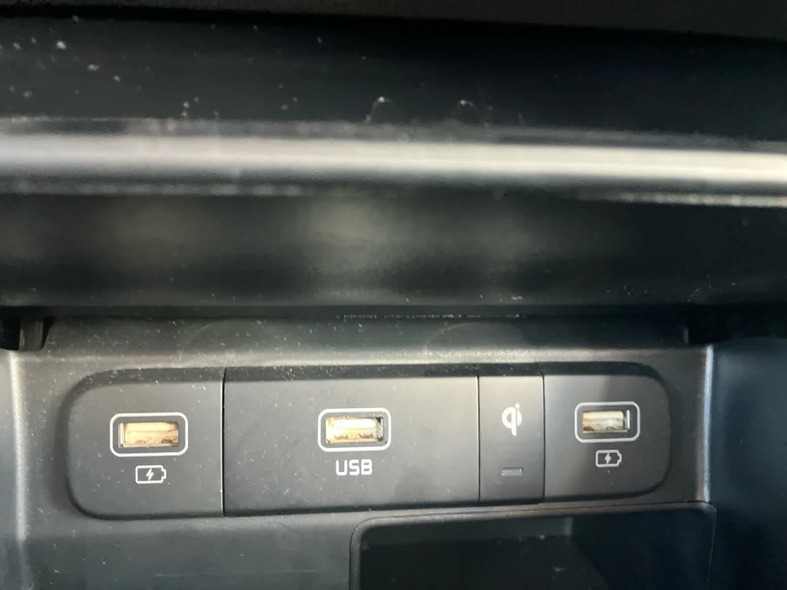 Used 2023 Wolf Gray Kia X-Line S image 28