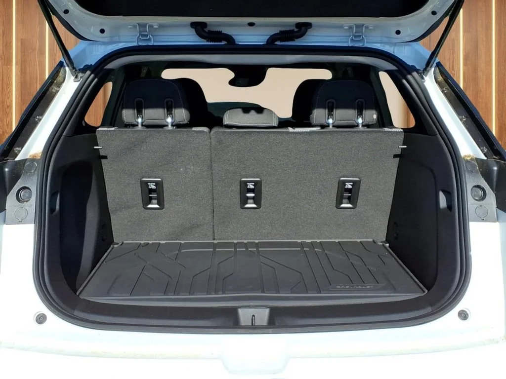 2027 Chevrolet Bolt LT - Photo 31