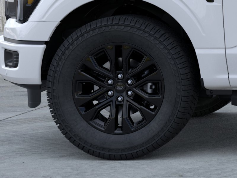 New 2026 Oxford White Ford LARIAT image 19