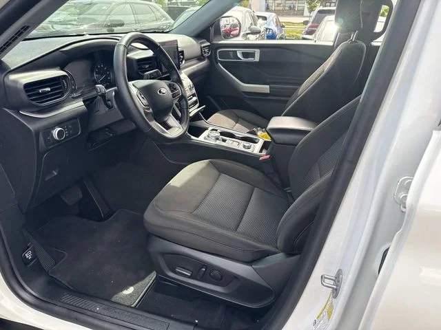 Used 2022 White Ford XLT image 25