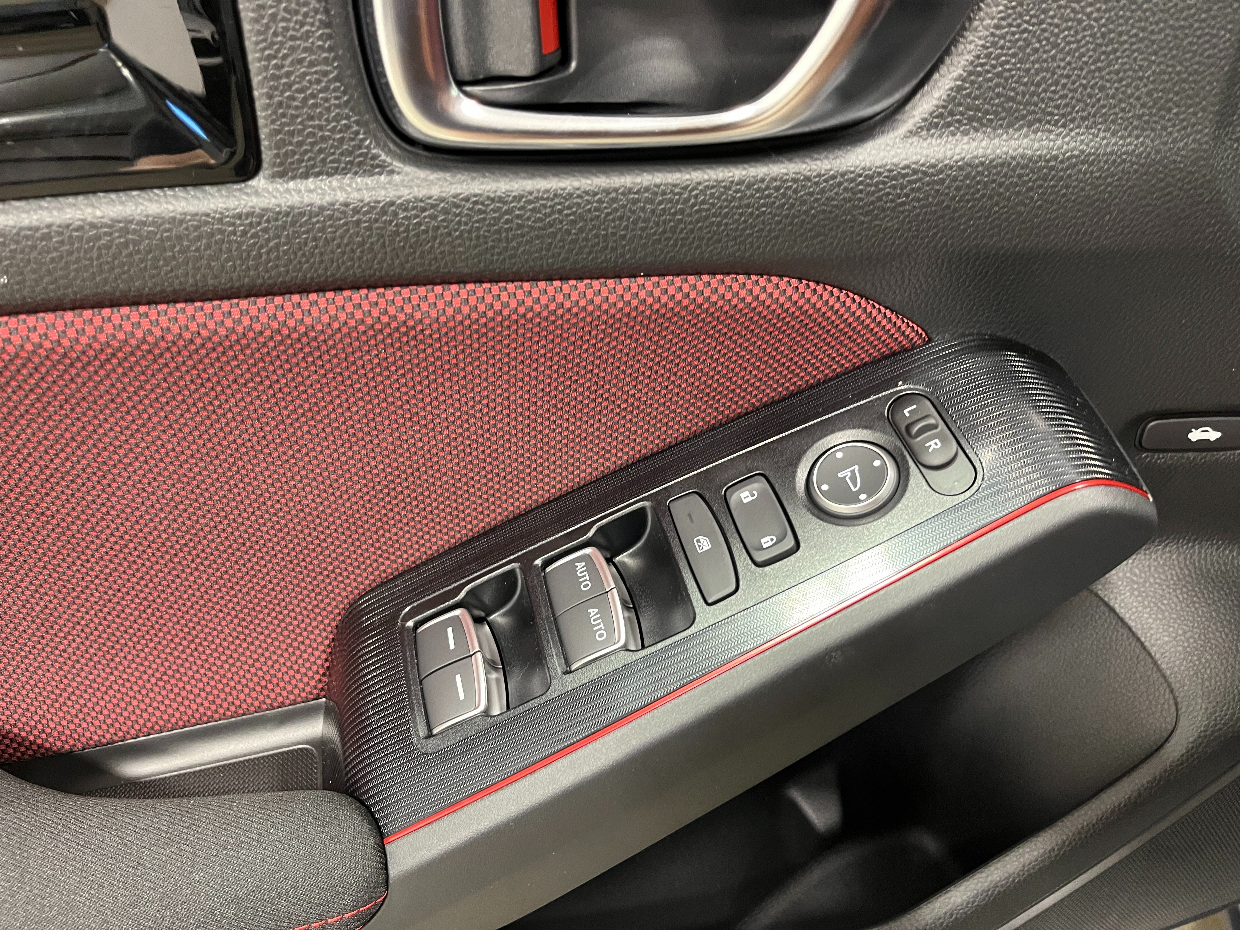 New 2026 Platinum White Pearl Honda  image 10