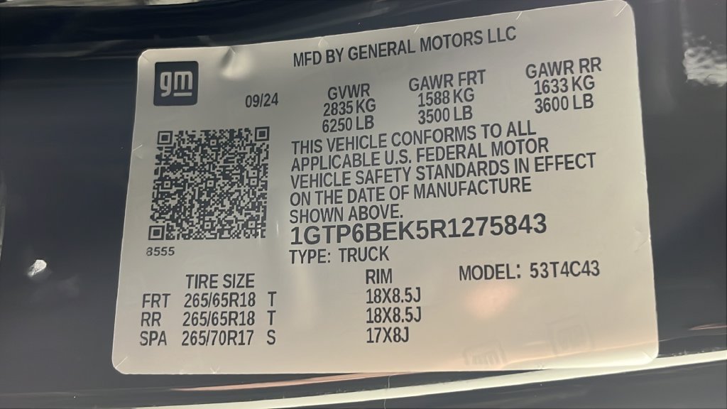 Used 2024 Black GMC Elevation image 43