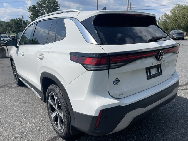 New 2026 Pure White Volkswagen 2.0T SE image 3
