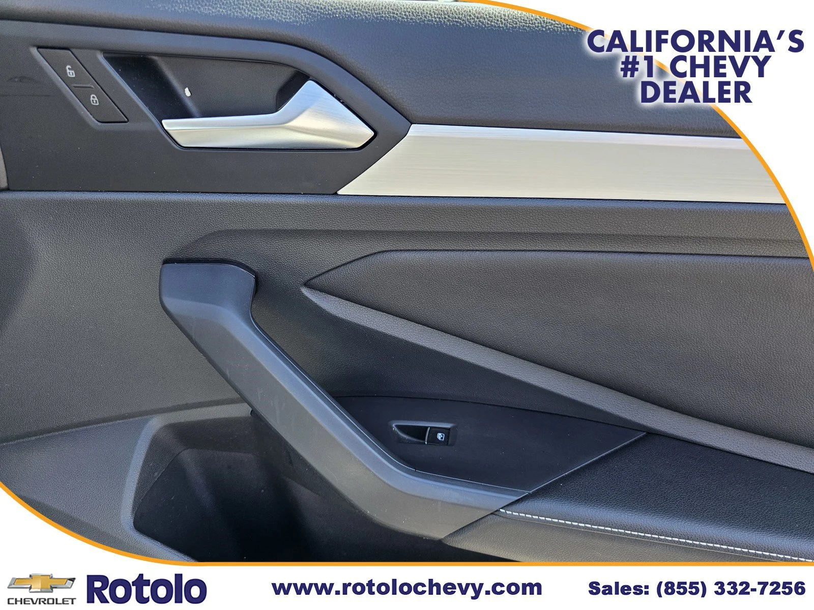 Used 2025  Volkswagen S image 10