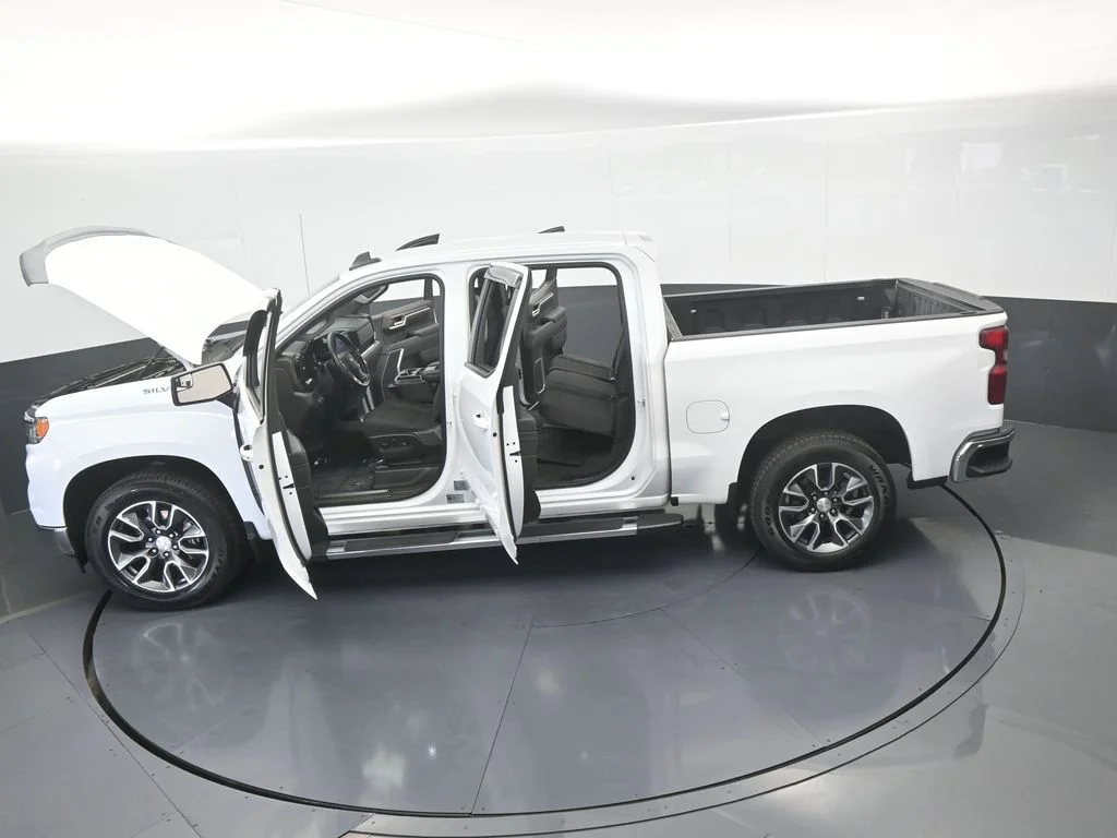 Used 2022 Summit White Chevrolet LT image 65