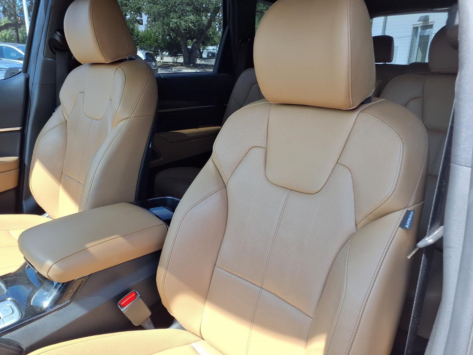 Used 2022 Gravity Grey Kia SX image 14