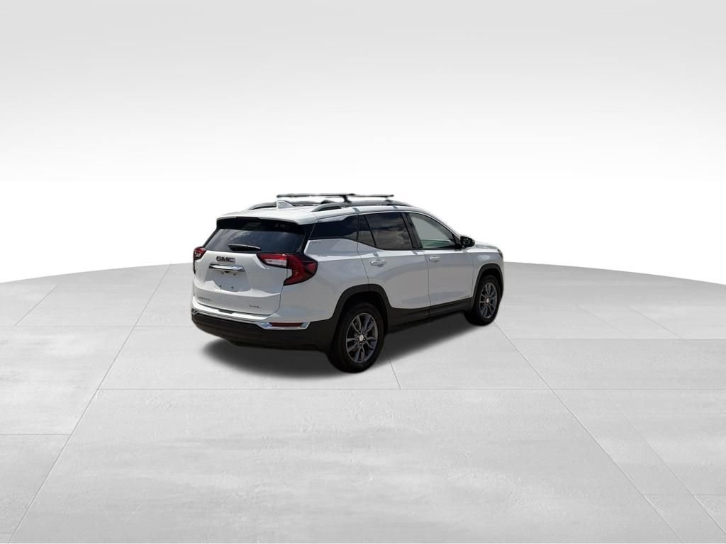 Used 2024 White GMC SLT image 5