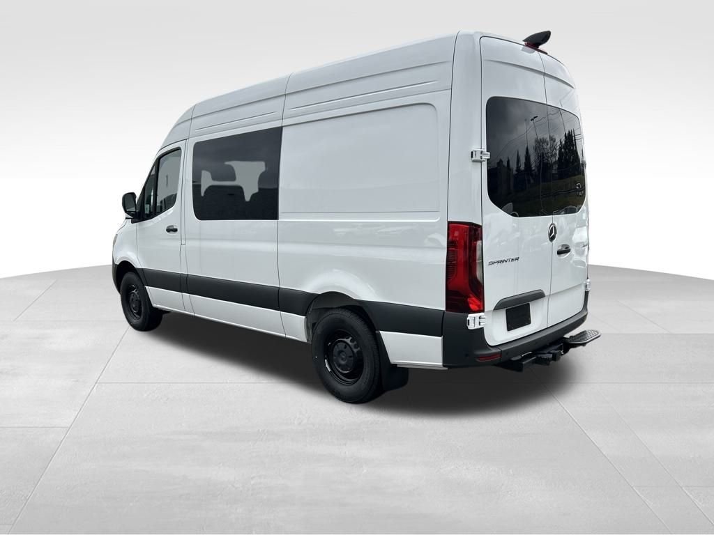 2026 Mercedes-Benz Sprinter Crew Van Base - Photo 3