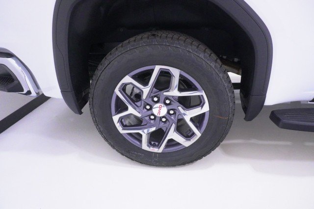 2026 GMC Sierra 1500 SLT - Photo 6