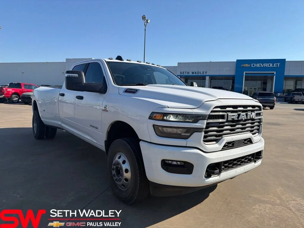 2025 RAM 3500 Pickup