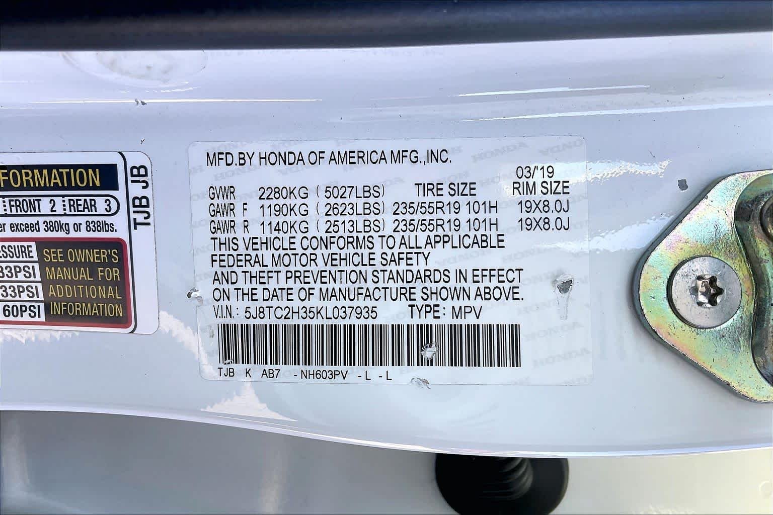 Certified Used 2019 White Diamond Pearl Acura SH-AWD image 33