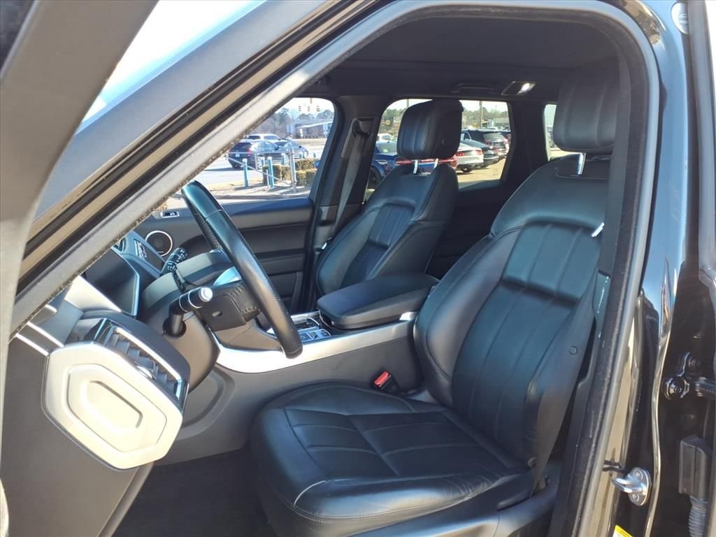 Used 2020 Santorini Black Metallic Land Rover SE image 3
