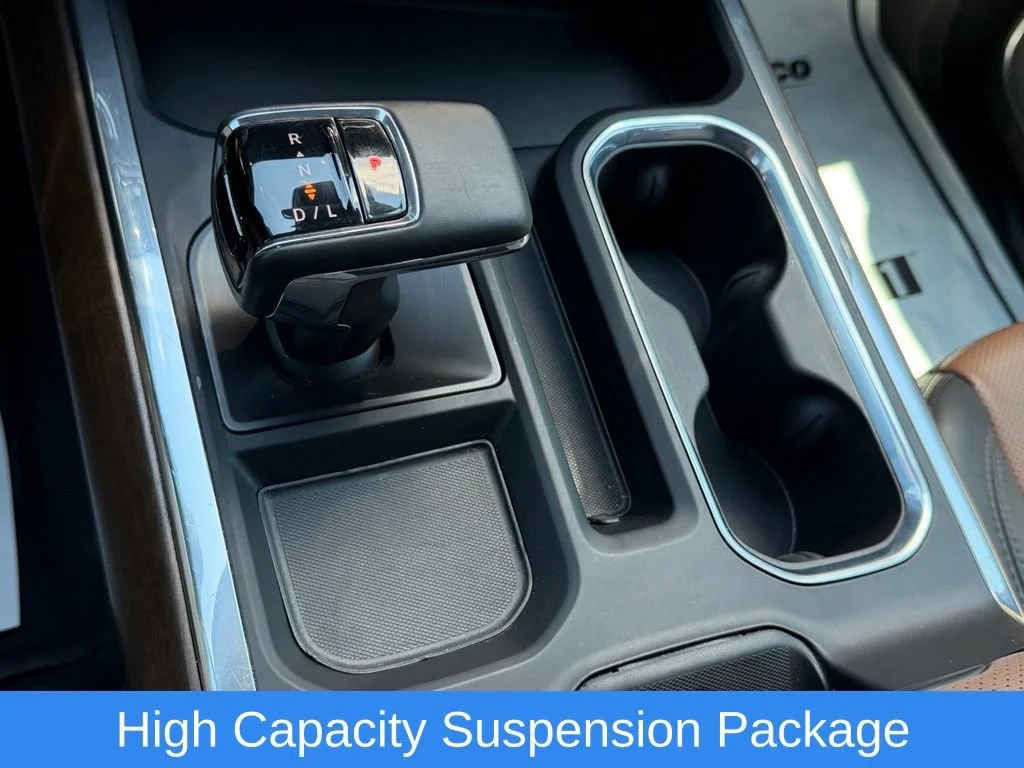 Used 2025 Iridescent Pearl Tricoat Chevrolet High Country image 14
