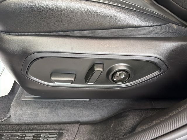 Used 2025 Gray Jeep Altitude X image 16