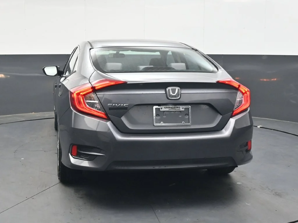Certified Used 2018 Lunar Silver Metallic Honda LX image 5