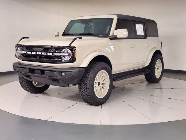 2025 Ford Bronco Outer Banks 4x4's photo