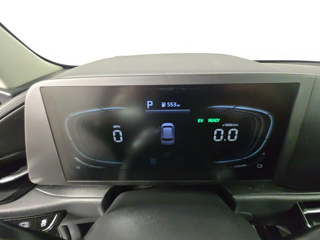 Used 2023 Black Kia LX image 18