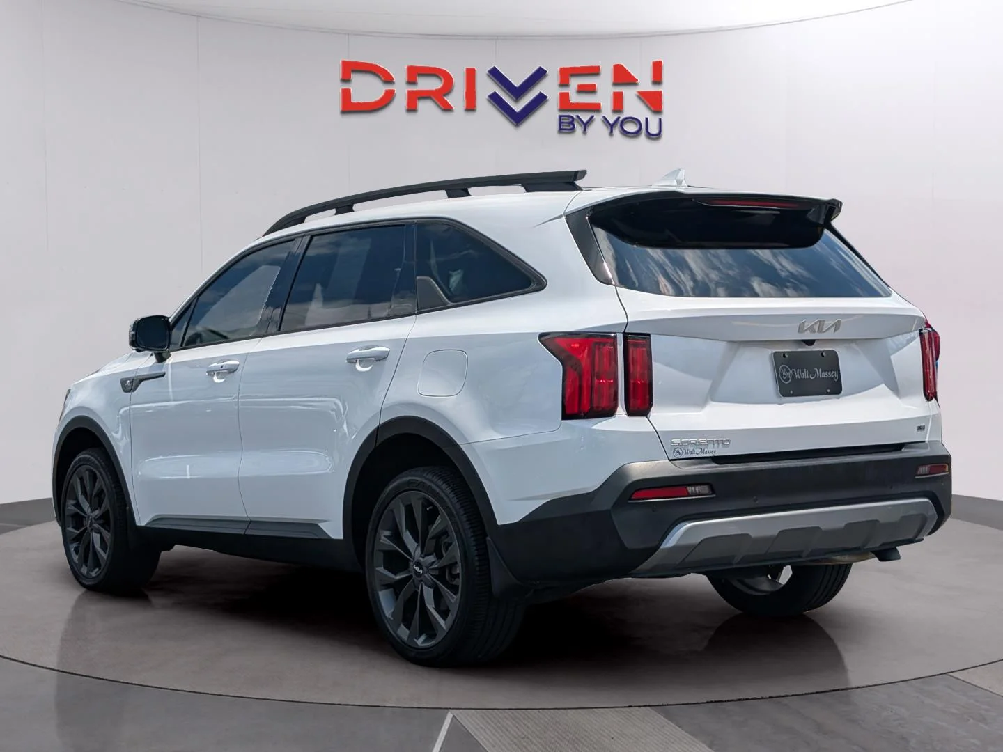 Used 2023 Glacial White Pearl Kia X-Line SX Prestige image 3