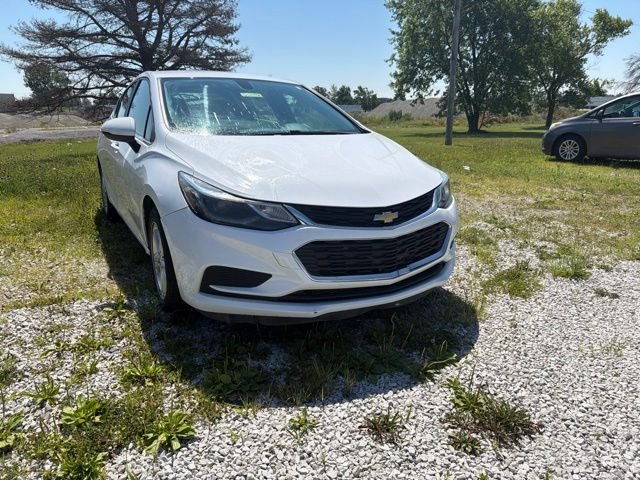 Used 2017 White Chevrolet LT image 3
