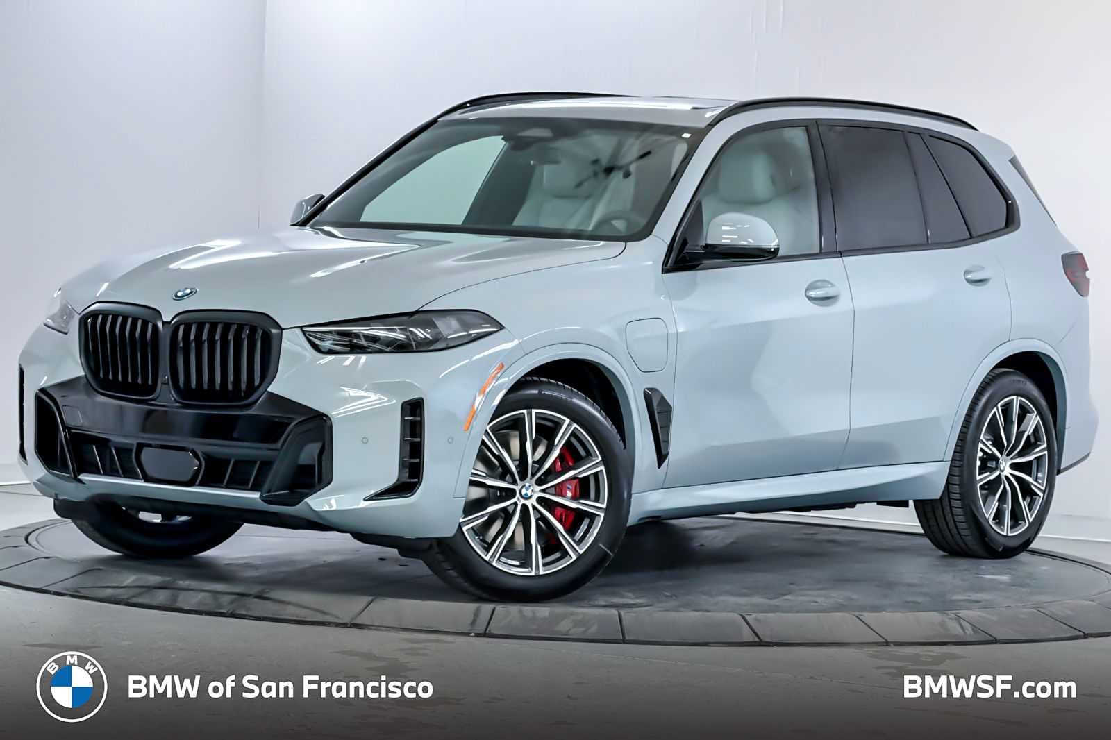 2026 BMW X5 xDrive50e's photo