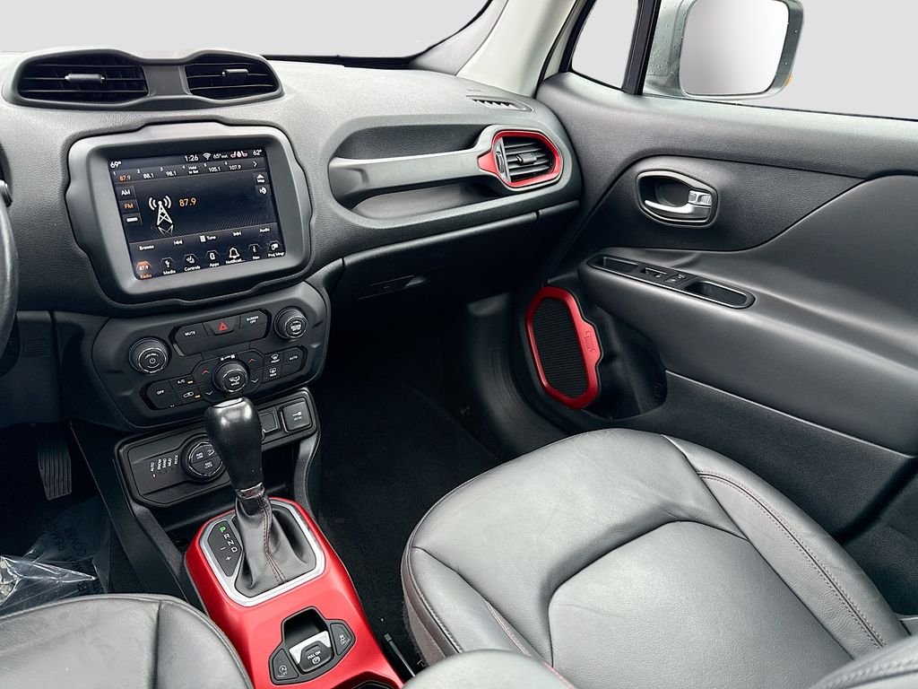 Certified Used 2019 Alpine White Clearcoat Jeep Trailhawk image 24