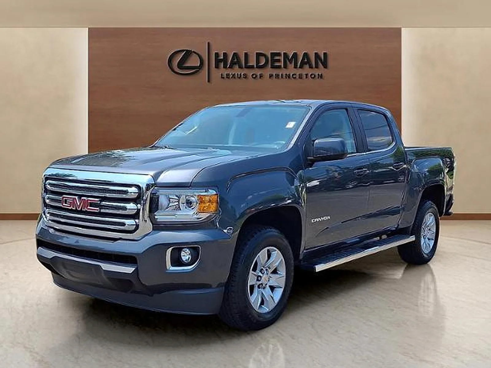 Used 2016 Cyber Gray Metallic GMC 2WD SLE image 3