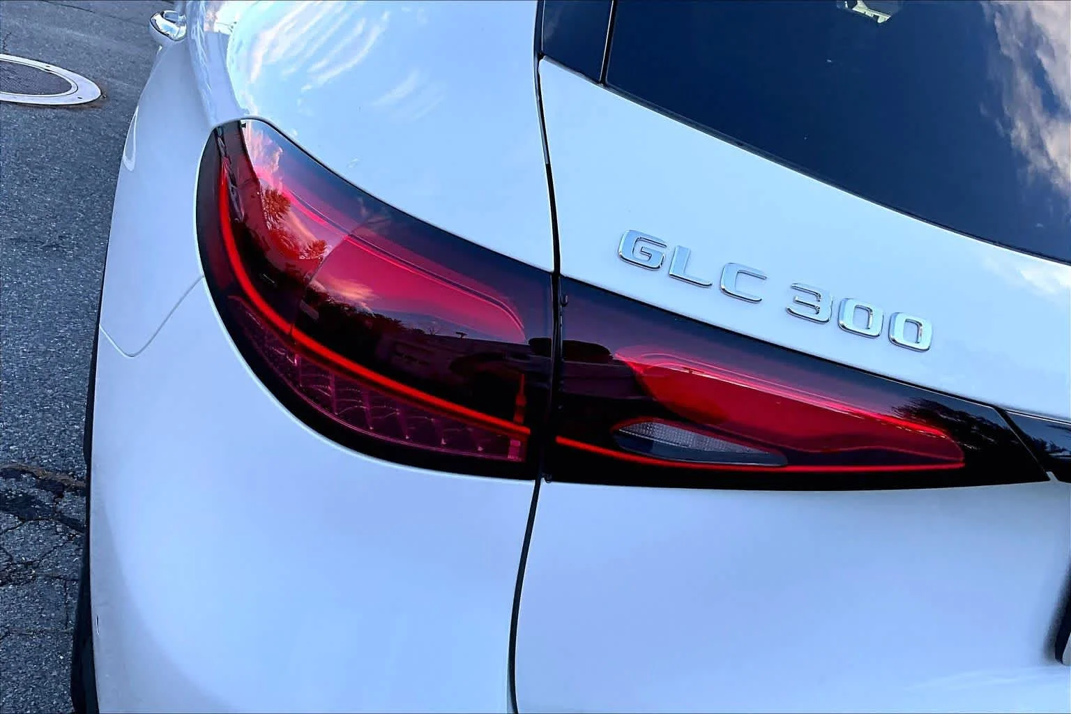 New 2026 Polar White Mercedes-Benz GLC 300 image 6