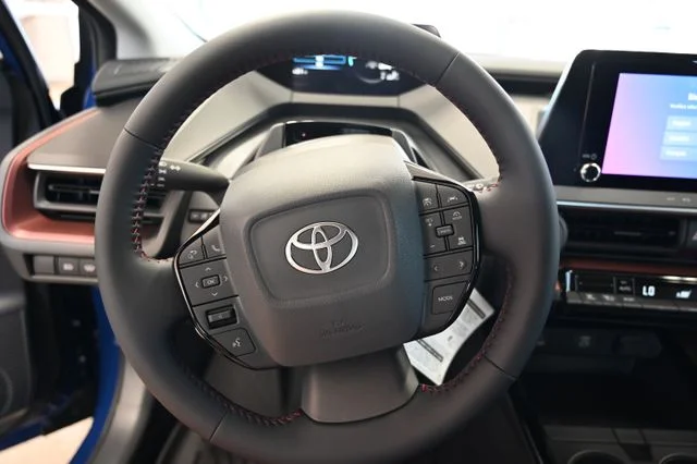 2026 Toyota Prius Plug-in Hybrid SE - Photo 22