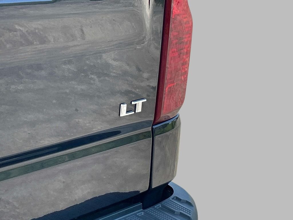 Used 2023 Gray Chevrolet LT image 12