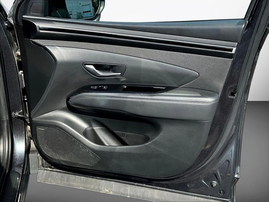 Used 2022 Gray Hyundai SEL image 27