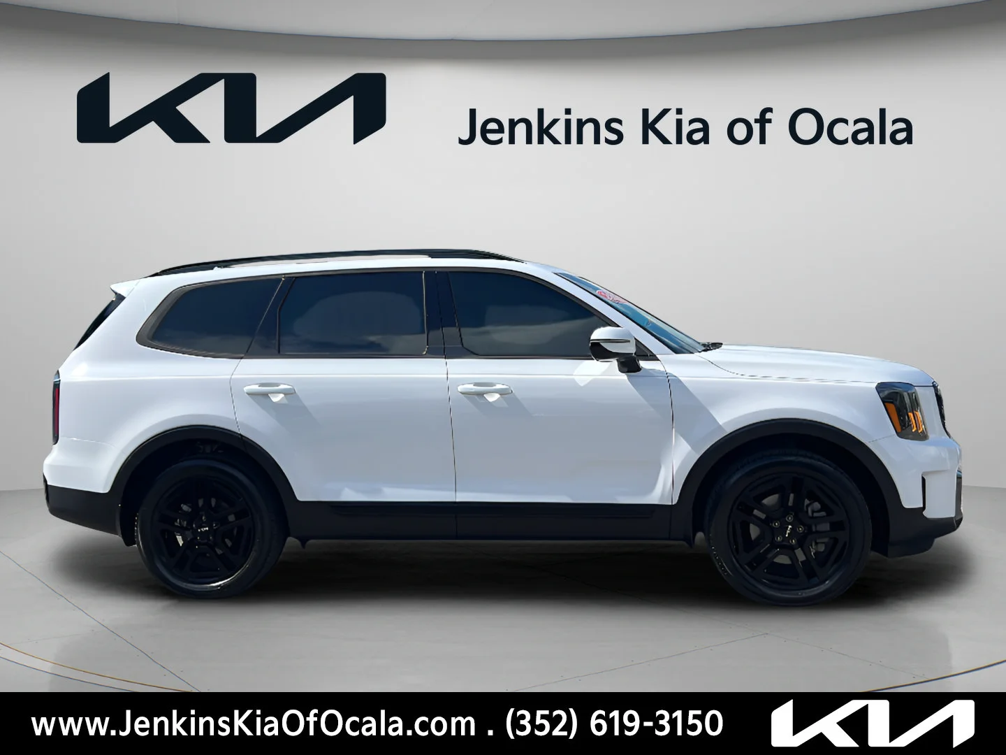 Used 2024 Glacial White Pearl Kia SX Prestige X-Line image 2