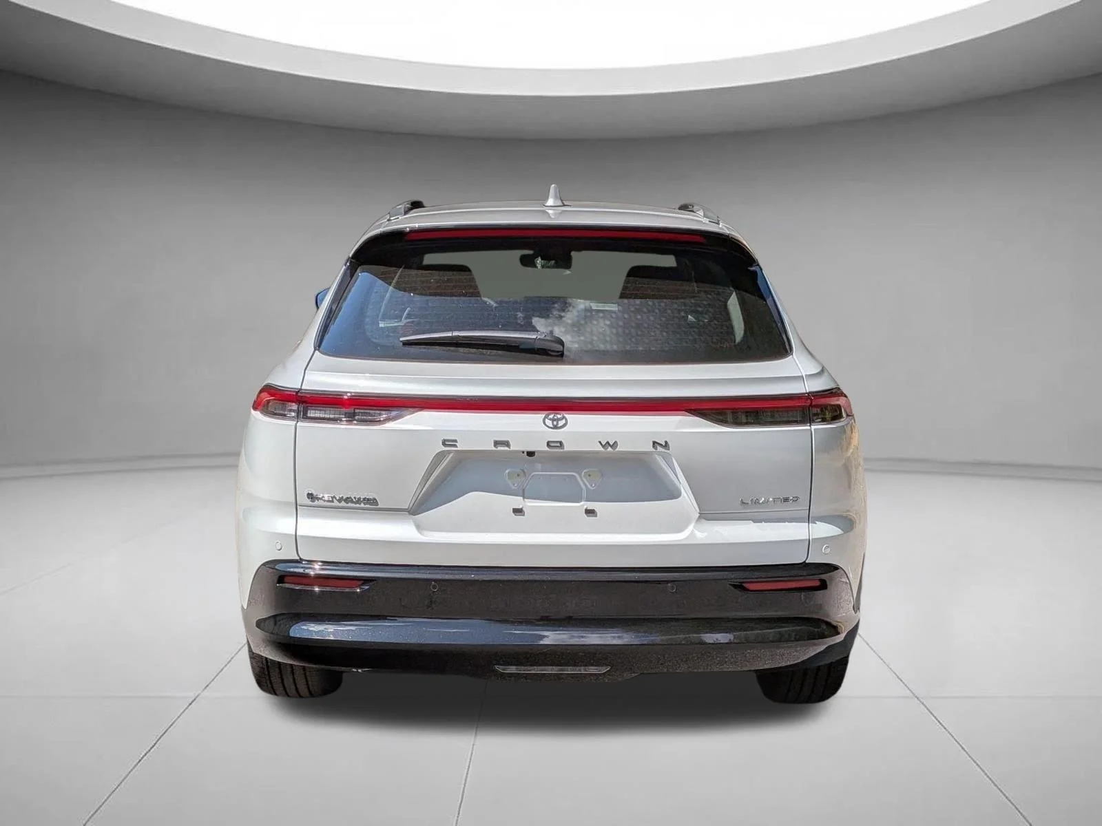 Used 2025 Oxygen White Toyota Limited image 6