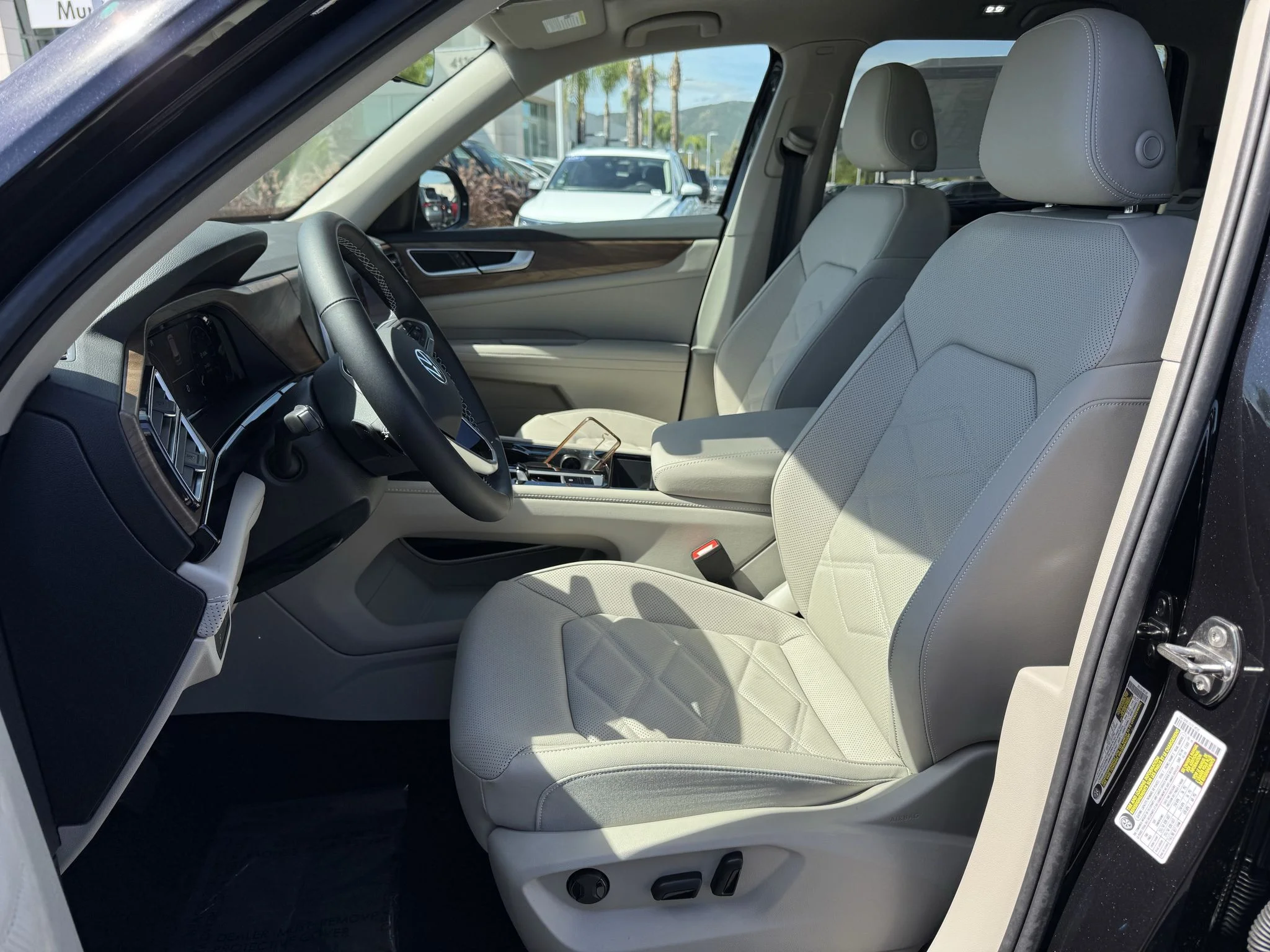New 2026 Deep Black Pearl Volkswagen 2.0T SE w/Technology image 14