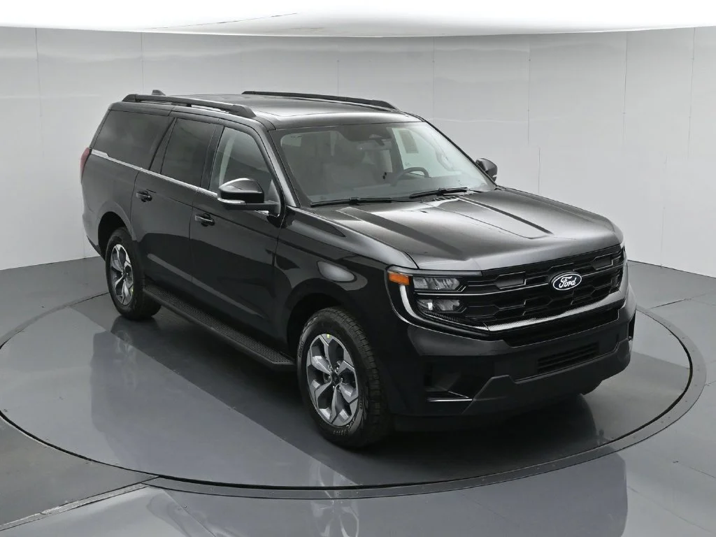 New 2027 Agate Black Metallic Ford Active image 42