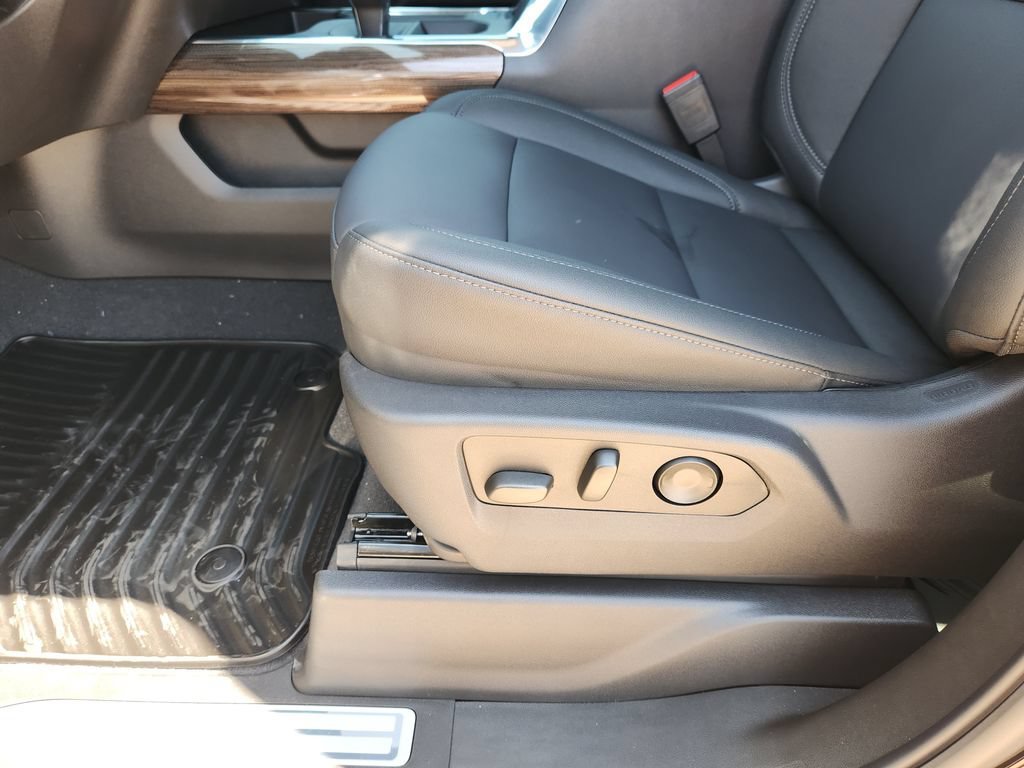 2026 Chevrolet Silverado 1500 RST - Photo 13