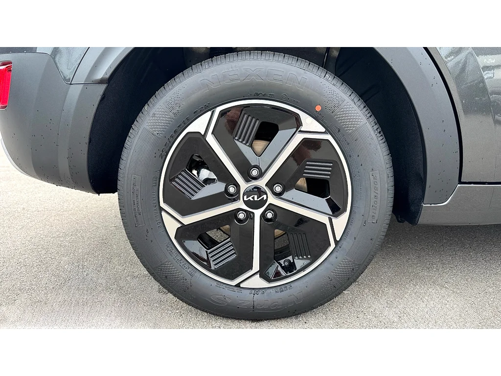 New 2026 Interstellar Gray Kia LX image 30