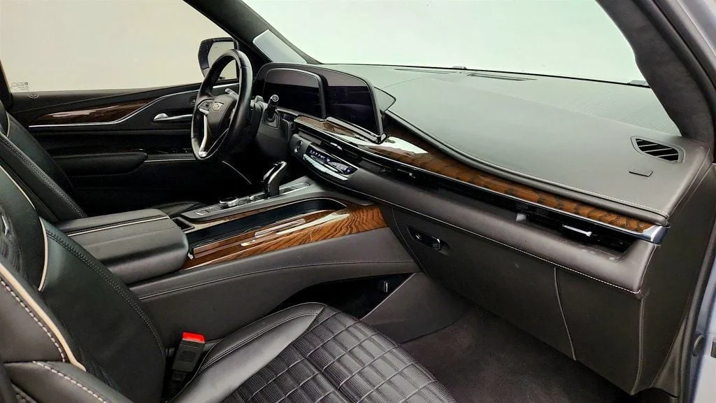 Used 2023 Argent Silver Metallic Cadillac 4WD Sport Platinum w/ Onyx Pkg & Super Cruise image 24