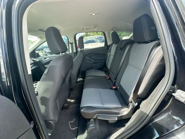 Used 2019 Black Ford SE image 28
