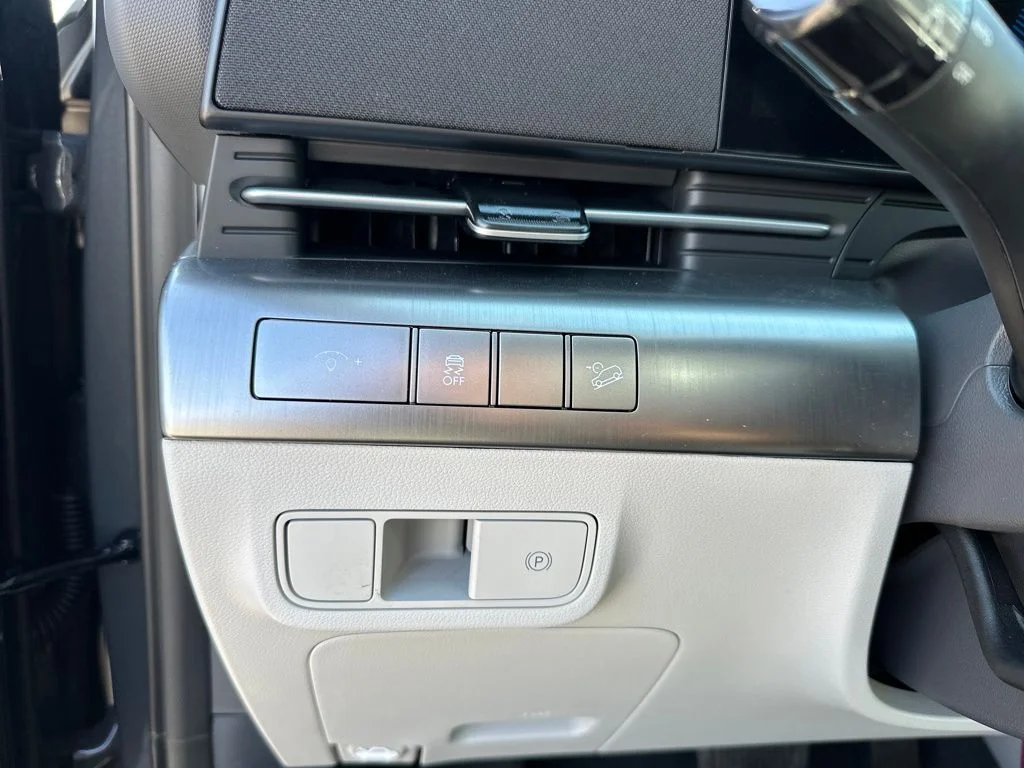 Used 2026 Ecotronic Gray Pearl Hyundai SEL Premium image 18