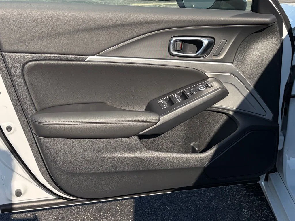New 2026 White Acura Base image 7