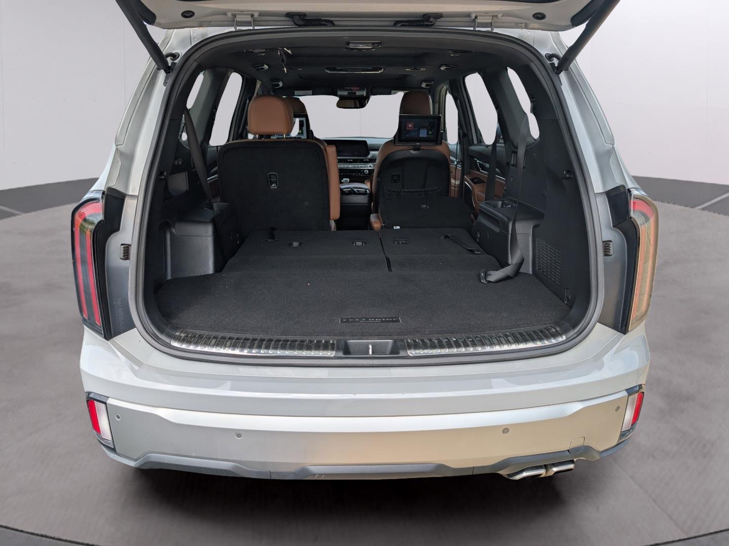 Used 2023 Wolf Gray Kia SX X-Line image 38
