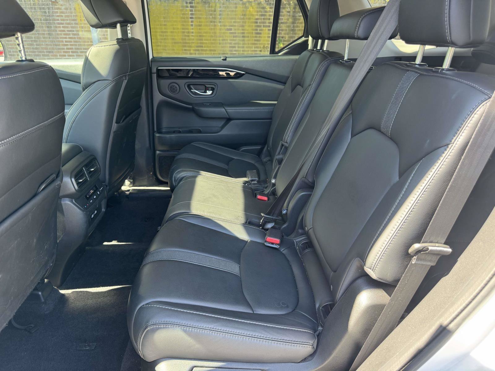 Used 2023 Silver Honda Touring image 7