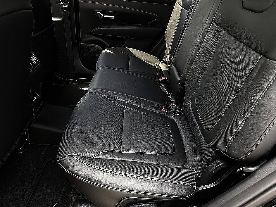 New 2026 Phantom Black Hyundai SEL Plus FWD image 21